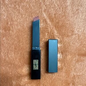 Yves Saint Laurent Lipstick - Elegant deep Red Shade
